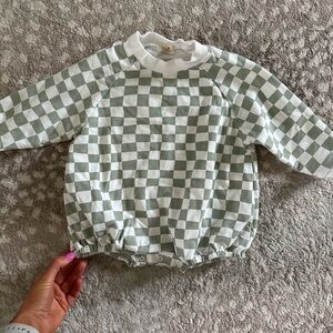 Tullabee baby bubble romper